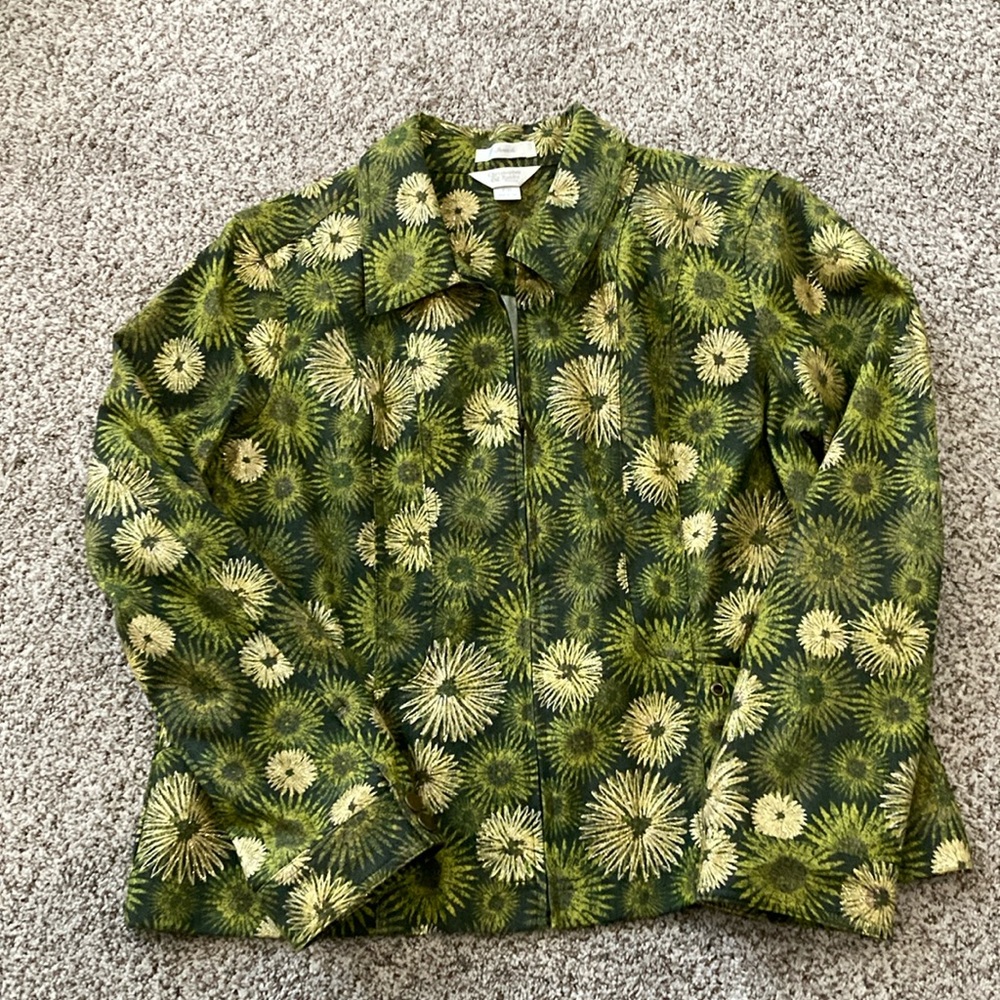 Christopher & Banks women’s green stretch zippered jacket